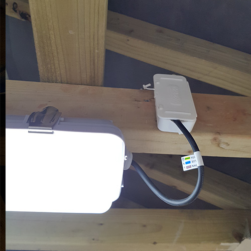 Chock box connection to lighting circuit