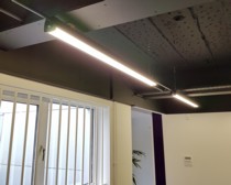 Linking two dimmable batten